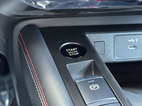 New 2025 Nissan Kicks SR w/ Illumination Package image 19