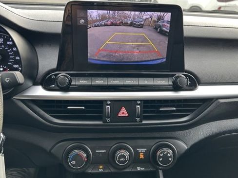 Certified 2023 Kia Forte LXS w/ LXS Technology Package image 5