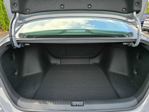 New 2025 Honda Accord SE image 18