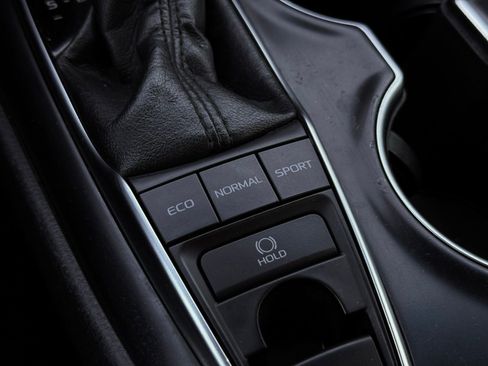 Used 2018 Toyota Camry XSE image 44