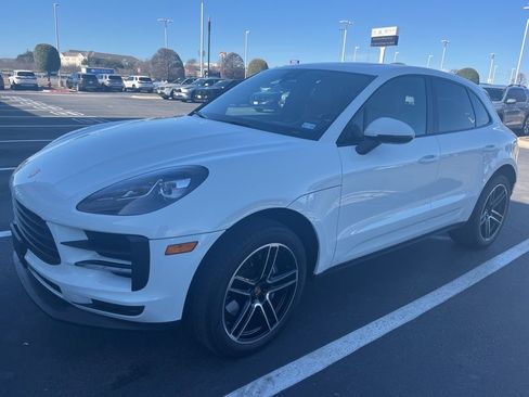 Used 2021 Porsche Macan image 9