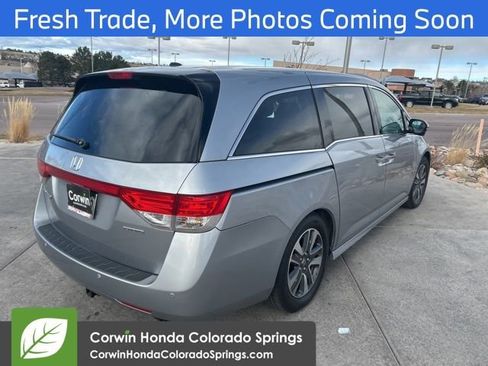 Used 2016 Honda Odyssey Touring Elite image 4