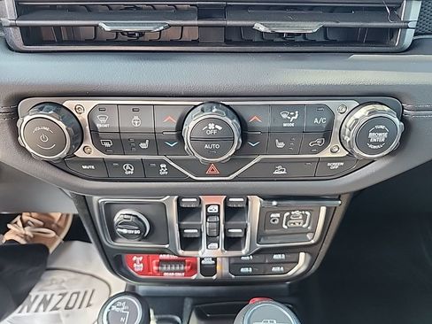 New 2026 Jeep Gladiator Mojave AWD/4WD image 6