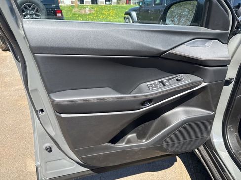 New 2026 Jeep Cherokee Limited AWD/4WD image 18