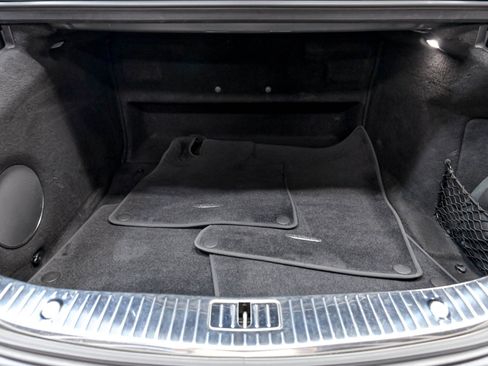 Used 2019 Mercedes-Benz S 560 4MATIC Sedan w/ Premium Package image 53
