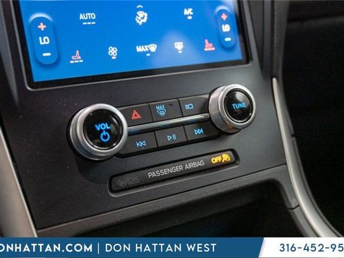 Used 2023 Ford Edge SEL image 11