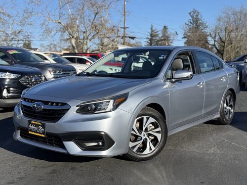 Used 2021 Subaru Legacy Premium image 2