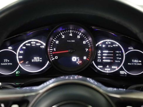 Certified 2023 Porsche Cayenne Coupe image 24