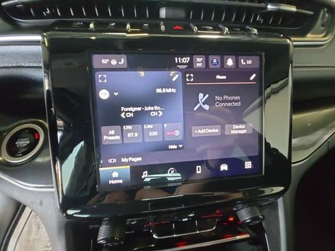 Used 2022 Jeep Grand Cherokee Laredo w/ Luxury Tech Group I AWD/4WD image 15