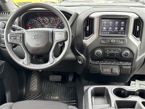 Used 2024 Chevrolet Silverado 1500 Custom Trail Boss image 2