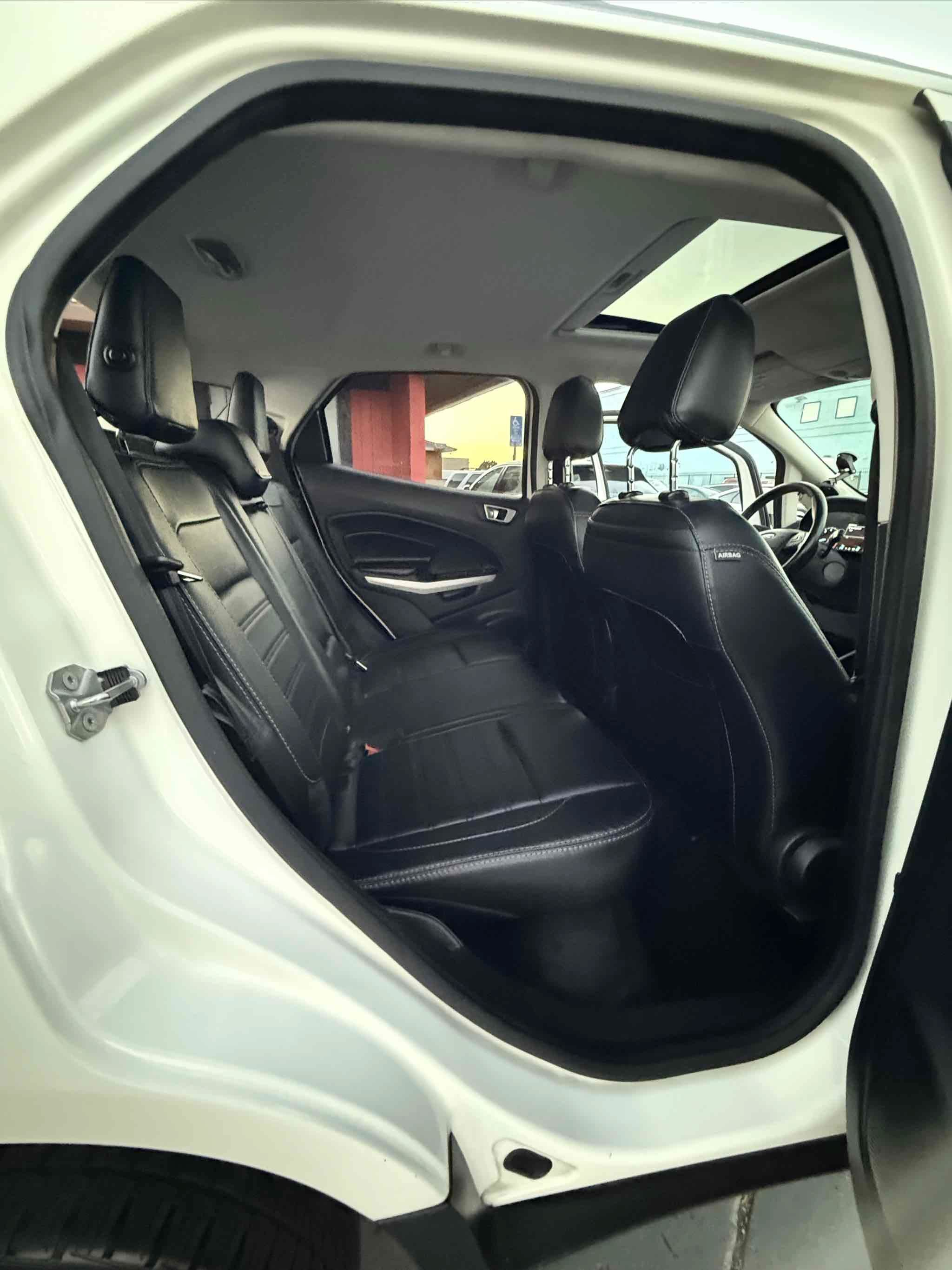 Used 2022 Ford EcoSport Titanium AWD/4WD image 59