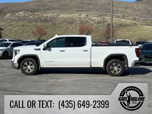 Used 2023 GMC Sierra 1500 SLT w/ SLT Convenience Package AWD/4WD image 2