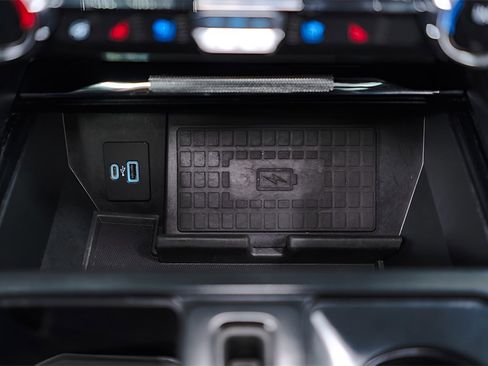 Used 2022 Ford F150 Lariat w/ Equipment Group 502A High image 19