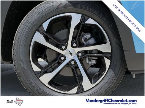 New 2026 Chevrolet Trax RS w/ Sunroof Package FWD image 9
