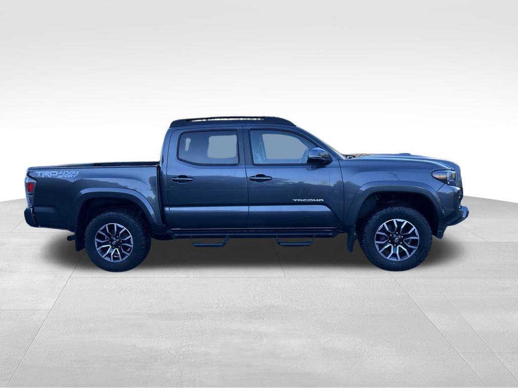 Used 2023 Toyota Tacoma TRD Sport w/ Technology Package AWD/4WD image 6