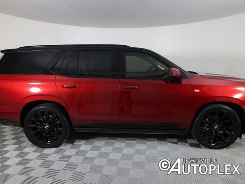 Used 2025 Cadillac Escalade Sport Platinum w/ LPO, ONYX Package image 4