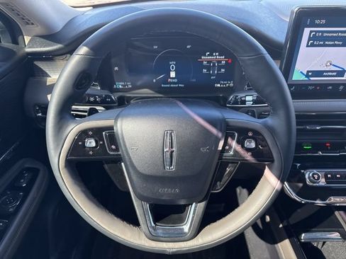 Used 2023 Lincoln Corsair Reserve AWD/4WD image 21