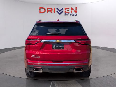 Used 2023 Chevrolet Traverse High Country image 4