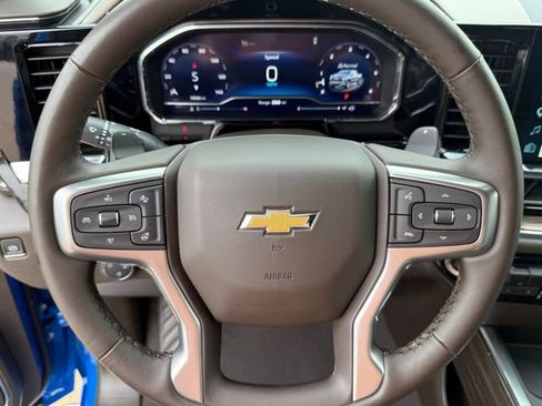 Used 2025 Chevrolet Silverado 1500 LT w/ Texas Edition Plus RWD image 11