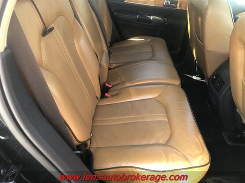 Used 2014 Lincoln MKX AWD w/ Equipment Group 102A image 19