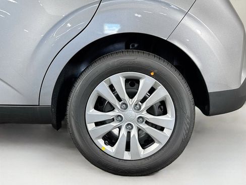 New 2025 Kia Soul LX image 28