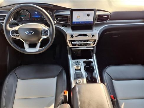 Used 2023 Ford Explorer XLT w/ Equipment Group 202A image 16