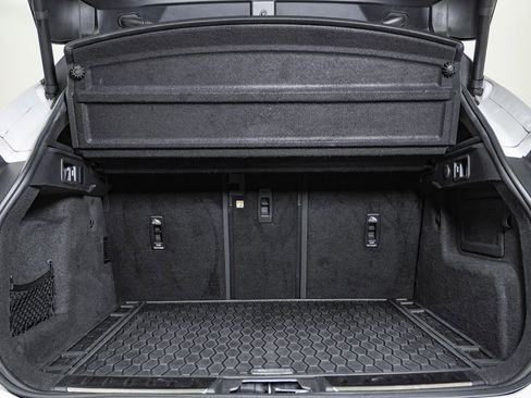 Used 2022 Jaguar F-PACE S image 27