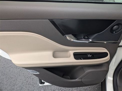 New 2024 Lincoln Corsair Grand Touring w/ Equipment Group 302A image 27