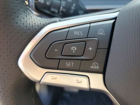New 2026 Volkswagen Tiguan SE R-Line FWD image 20