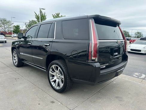 Used 2016 Cadillac Escalade Premium AWD/4WD image 6