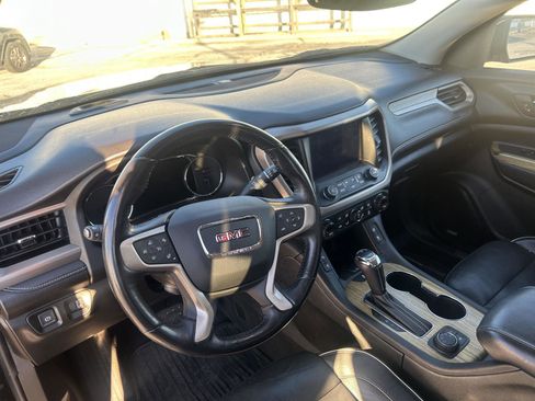 Used 2019 GMC Acadia Denali w/ Technology Package image 10