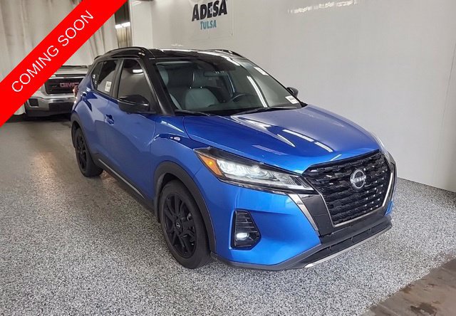 Used 2023 Nissan Kicks SR w/ SR Premium Package FWD image 6