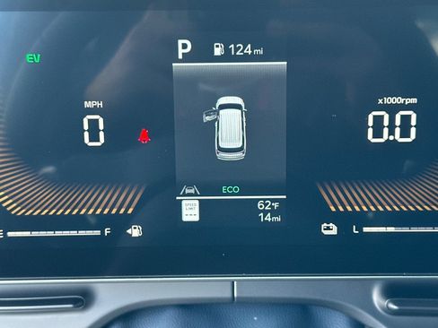 New 2026 Kia Carnival EX FWD image 25
