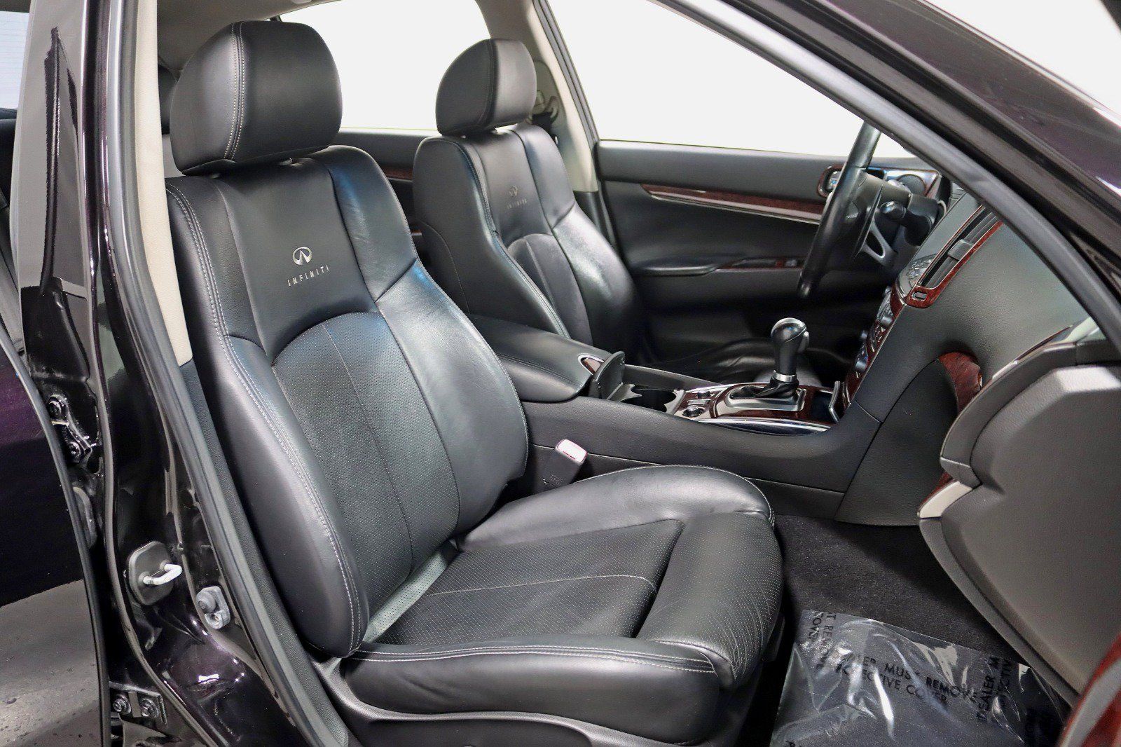 Used 2012 INFINITI G37 x Sedan w/ Premium Pkg AWD/4WD image 23