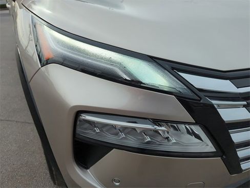 New 2026 Nissan Rogue Platinum image 11