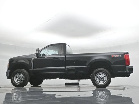 Certified 2024 Ford F250 XL w/ XL Off-Road Package image 50