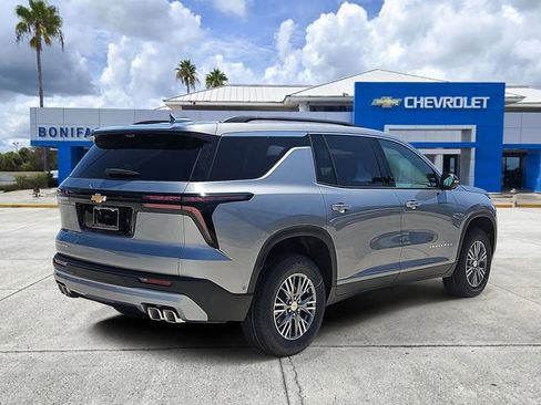 New 2026 Chevrolet Traverse LT w/ Enhanced Driving Package FWD image 4