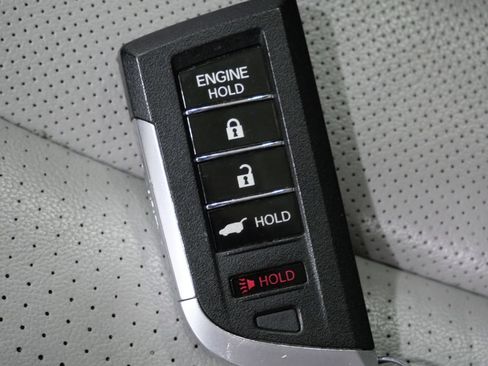 Used 2024 Acura MDX SH-AWD w/ Advance Package image 31