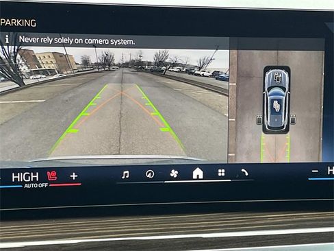 Used 2025 BMW X5 xDrive50e w/ Premium Package image 45