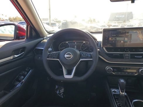 New 2025 Nissan Altima 2.5 SL FWD image 8