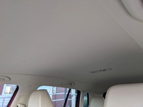 Used 2016 Volkswagen Tiguan S image 23