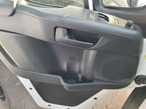 Used 2025 RAM ProMaster 2500 w/ Convenience Group FWD image 15