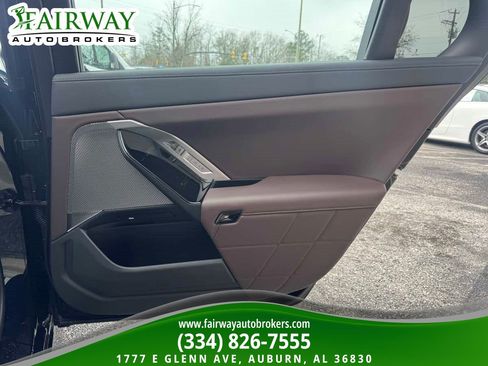Used 2025 BMW 740i xDrive AWD/4WD image 29