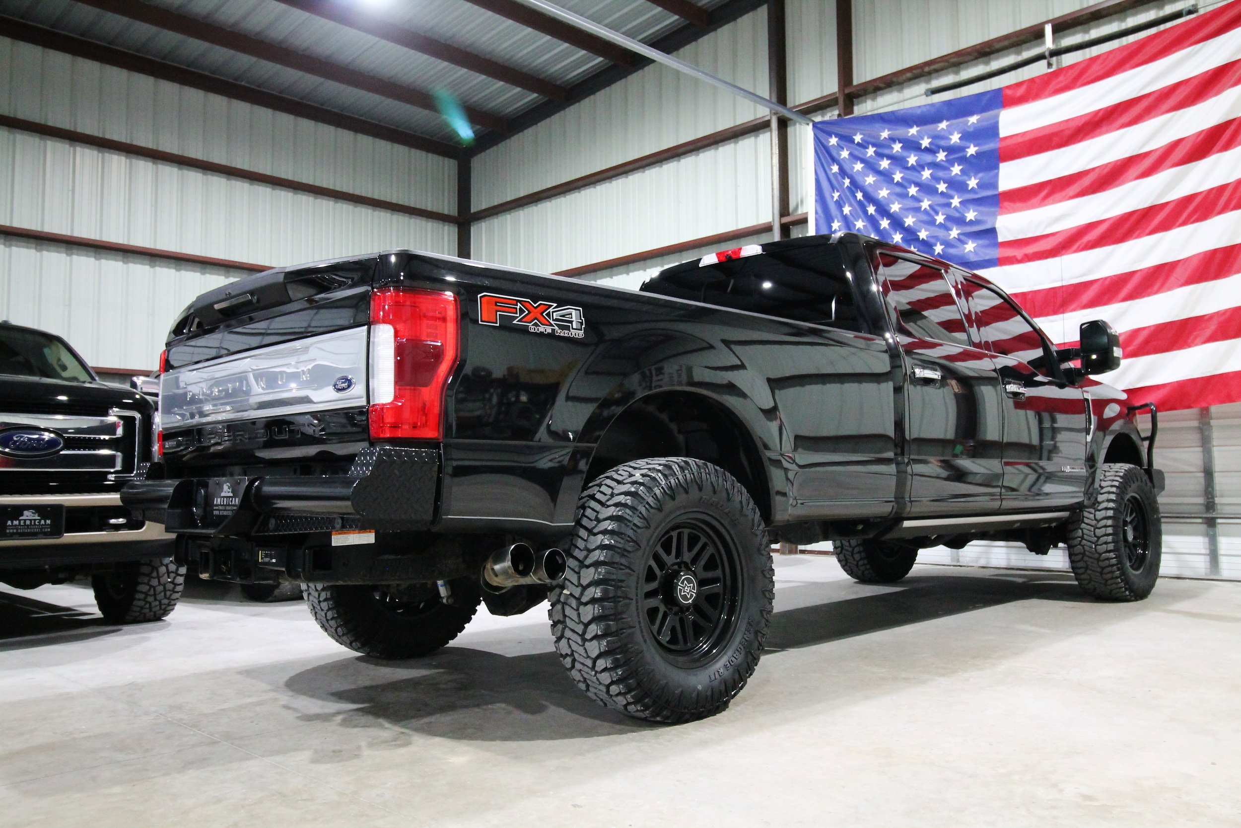 Used 2019 Ford F350 Platinum w/ Platinum Ultimate Package AWD/4WD image 12