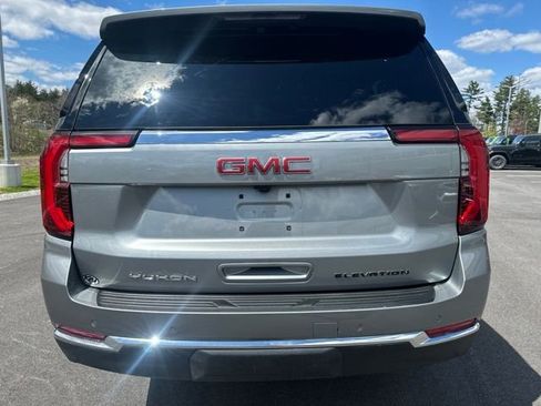 Used 2025 GMC Yukon XL Elevation AWD/4WD image 4