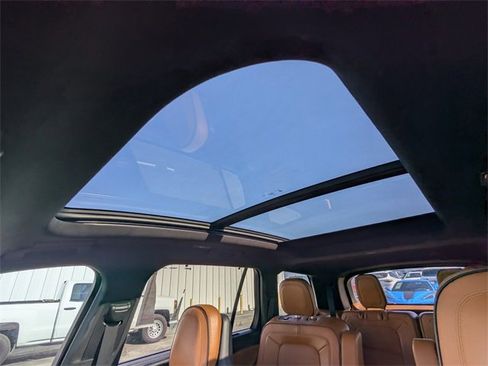 Used 2023 Lincoln Aviator Black Label w/ Dynamic Handling Package image 21