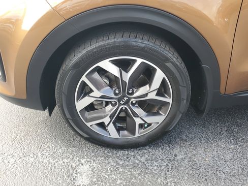 Used 2020 Kia Sportage EX w/ Option Group 15 image 5