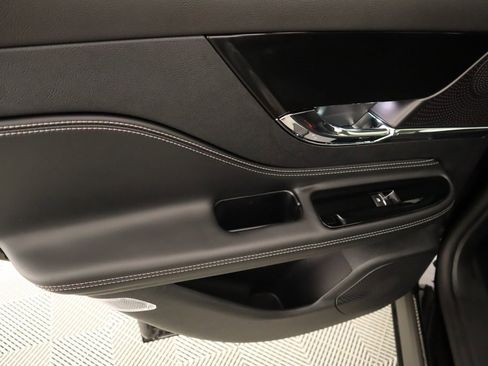 New 2025 Lincoln Corsair Grand Touring image 18