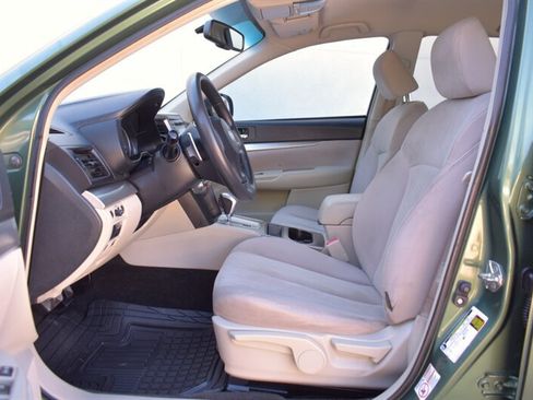 Used 2014 Subaru Outback 2.5i w/ Alloy Wheel Package AWD/4WD image 10