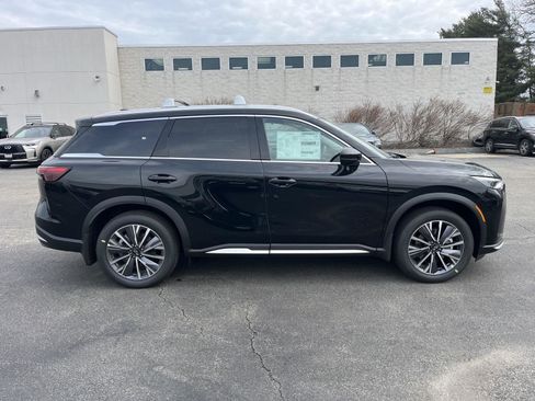 New 2026 INFINITI QX60 Luxe w/ Cargo Package image 2